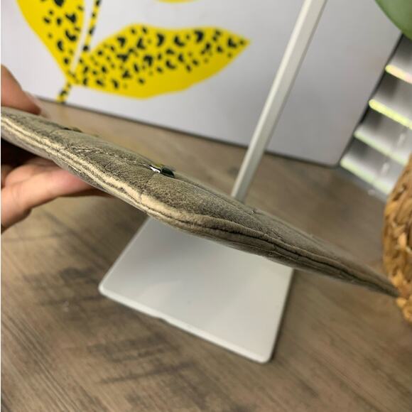 Michael Kors Metallic Broze Ipad Tablet Sleeve Slim - Picture 6 of 9